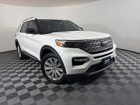 Used 2022 Ford Explorer Limited w/ Equipment Group 301A AWD/4WD image 1