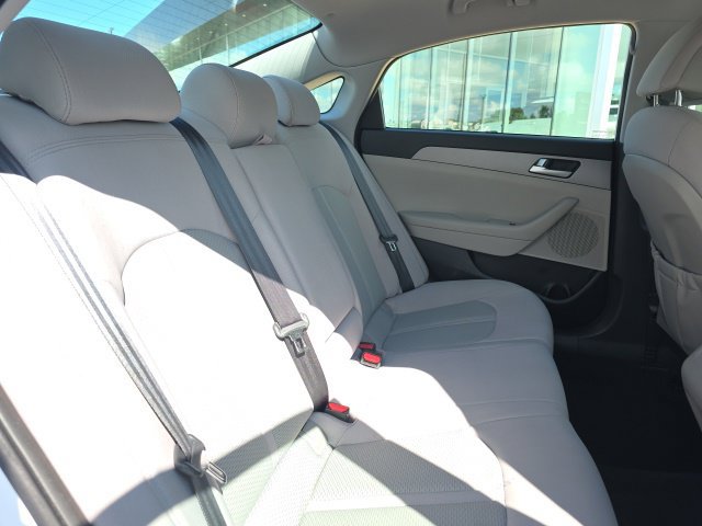 Used 2016 Hyundai Sonata SE FWD image 7