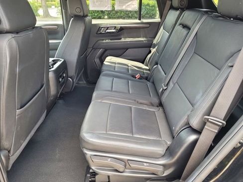 Used 2025 Chevrolet Tahoe LT AWD/4WD image 8