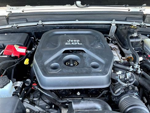 Used 2018 Jeep Wrangler Unlimited Sport S AWD/4WD image 30