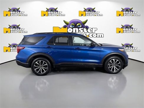 Used 2023 Ford Explorer ST-Line image 4