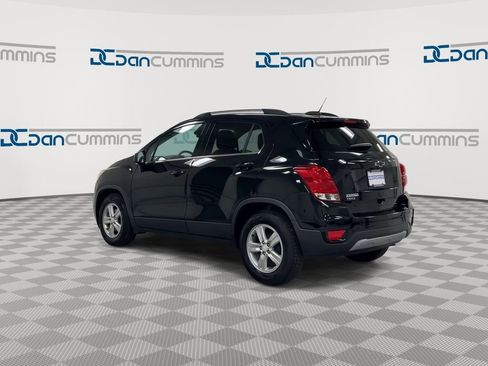 Used 2020 Chevrolet Trax LT FWD image 6