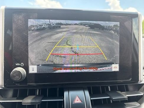 Used 2024 Toyota RAV4 XLE AWD/4WD image 34