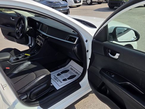 Used 2019 Kia Optima S FWD image 10