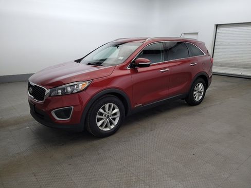 Used 2018 Kia Sorento LX AWD/4WD image 2