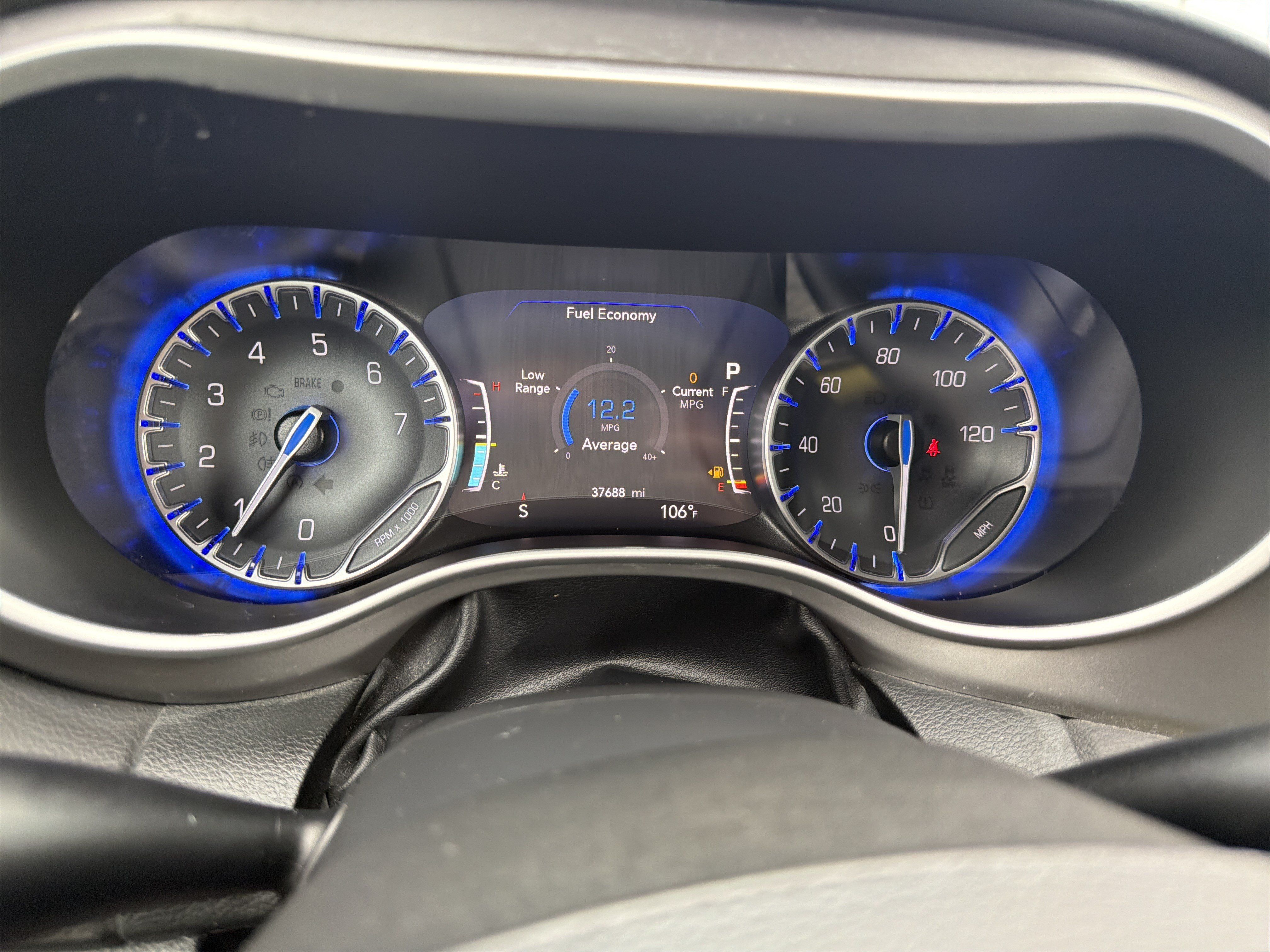 Used 2025 Chrysler Pacifica Select FWD image 17