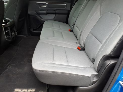 Used 2023 RAM 1500 Big Horn AWD/4WD image 9