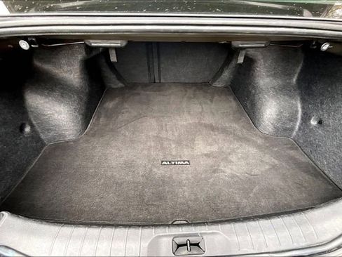 Used 2024 Nissan Altima 2.5 SV image 21