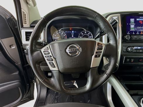Used 2021 Nissan Titan SV w/ SV Convenience Package AWD/4WD image 13