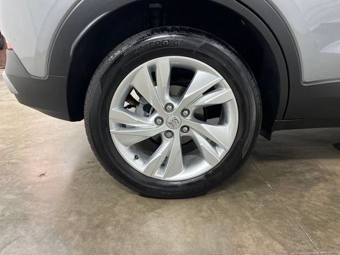 Certified 2024 Buick Encore GX Preferred AWD/4WD image 10