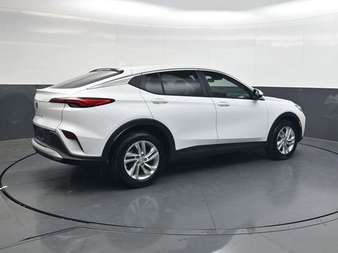 Used 2025 Buick Envista Preferred image 4