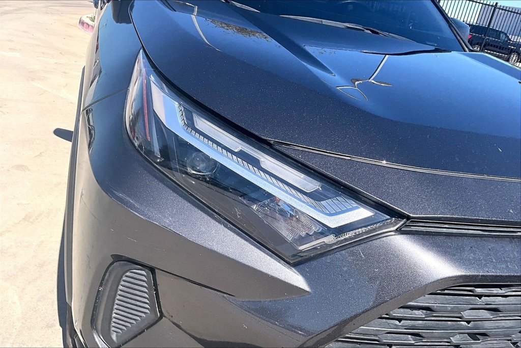 Used 2023 Toyota RAV4 LE FWD image 33