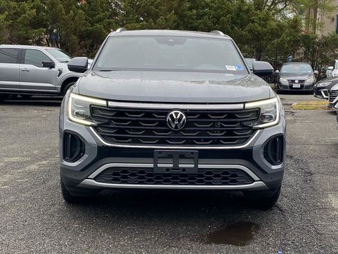 Certified 2024 Volkswagen Atlas Cross Sport SE image 5