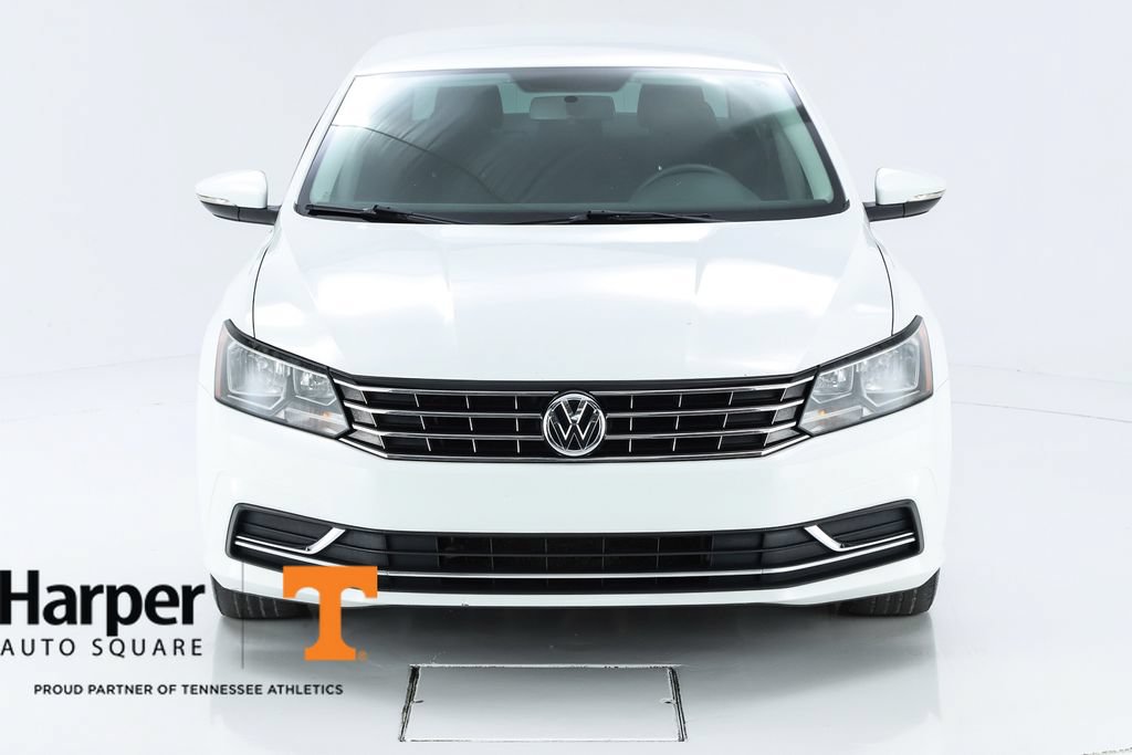 Used 2018 Volkswagen Passat 2.0T S w/ Driver Assistance Package FWD image 16