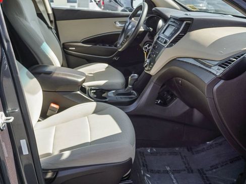 Used 2017 Hyundai Santa Fe Sport FWD image 12