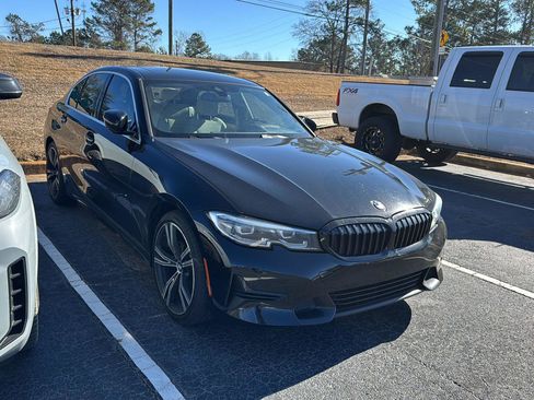 Used 2021 BMW 330i Sedan w/ Convenience Package image 4