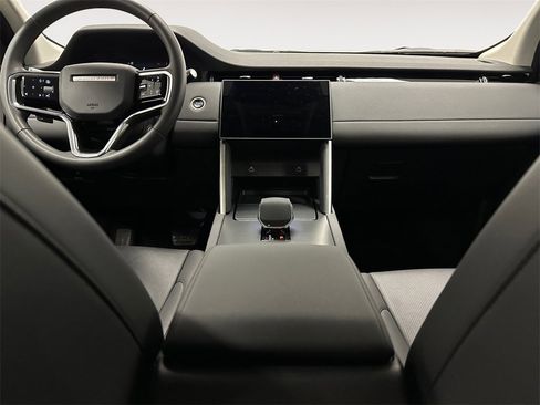 Used 2025 Land Rover Discovery Sport S image 10