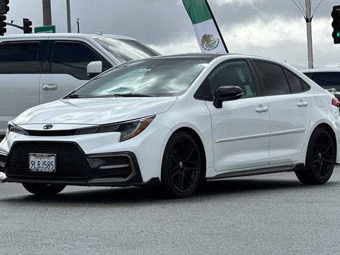 Used 2021 Toyota Corolla SE w/ Carpet Mat Package (TMS) image 7