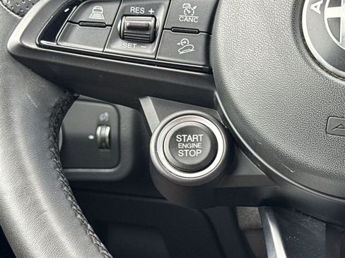 Used 2023 Alfa Romeo Stelvio Ti AWD/4WD image 21