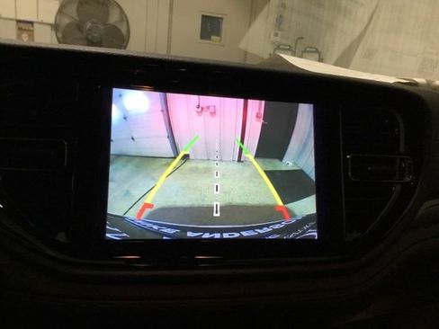 Used 2024 Dodge Durango GT image 31