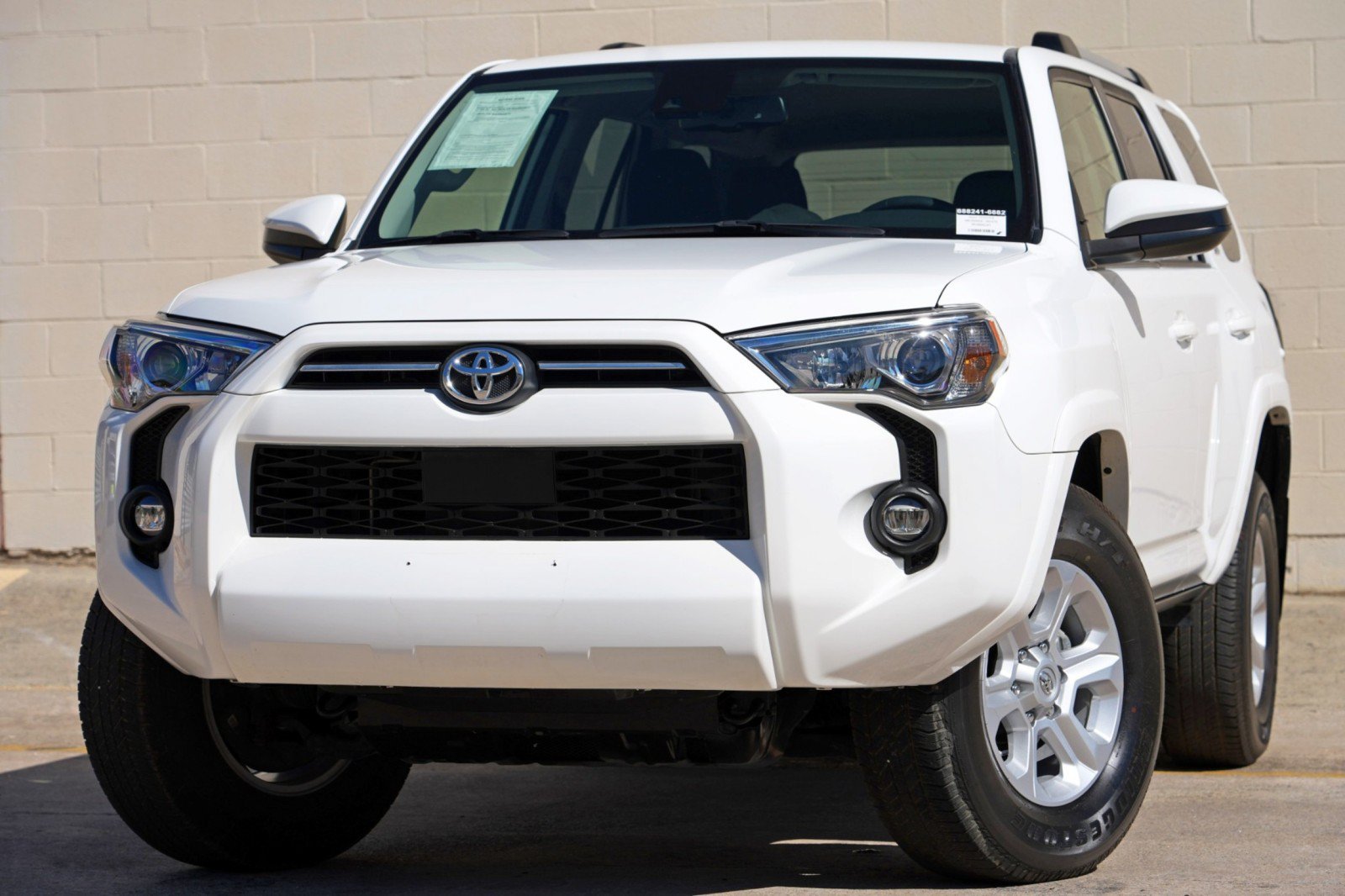 Used 2021 Toyota 4Runner SR5 AWD/4WD image 3