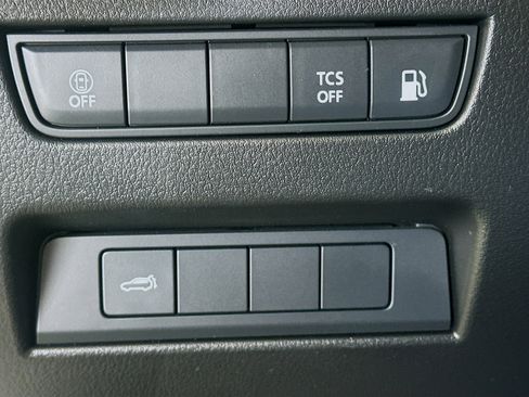 Used 2024 MAZDA CX-90 Plug-In Hybrid w/ Preferred AWD/4WD image 17