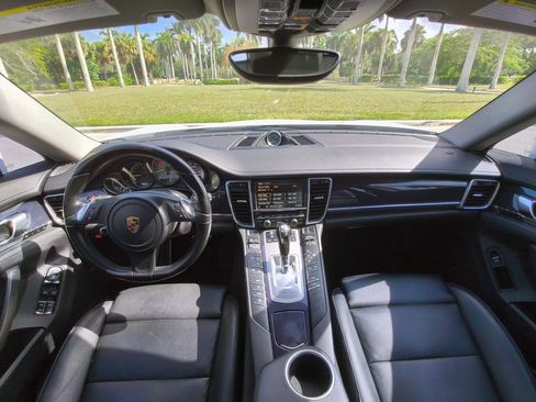 Used 2016 Porsche Panamera S RWD image 7