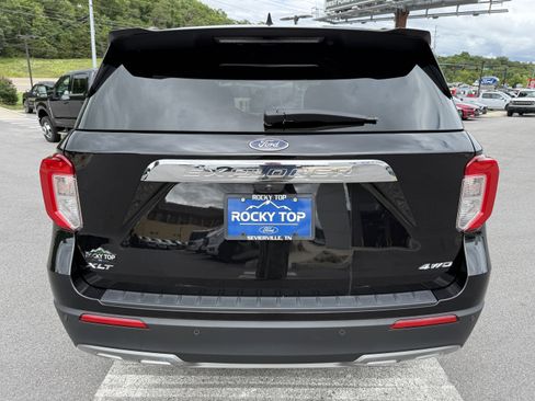 Used 2023 Ford Explorer XLT w/ Equipment Group 202A AWD/4WD image 6