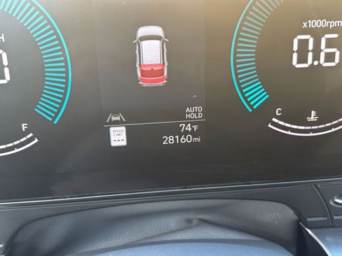 Used 2025 Hyundai Kona SEL image 40