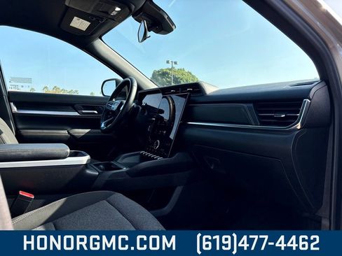 Used 2025 GMC Terrain Elevation image 21