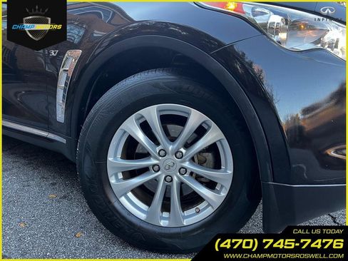 Used 2017 INFINITI QX70 2WD w/ Premium Package image 7