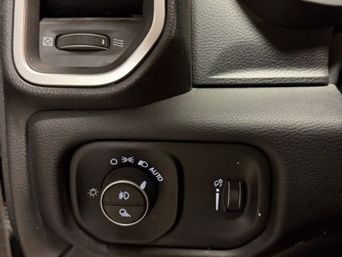 Used 2024 RAM 3500 Big Horn image 22