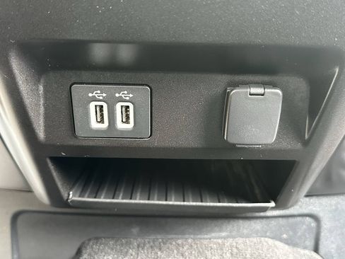 Used 2019 Ford F250 XLT w/ XLT Value Package AWD/4WD image 38