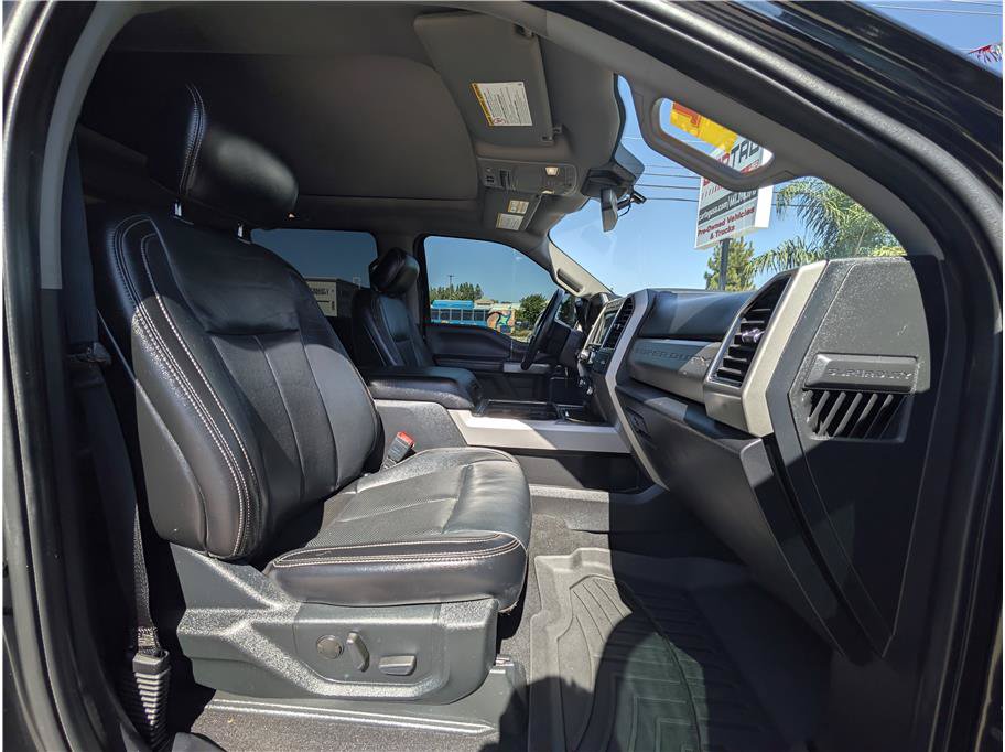Used 2020 Ford F250 Lariat w/ Lariat Ultimate Package AWD/4WD image 13
