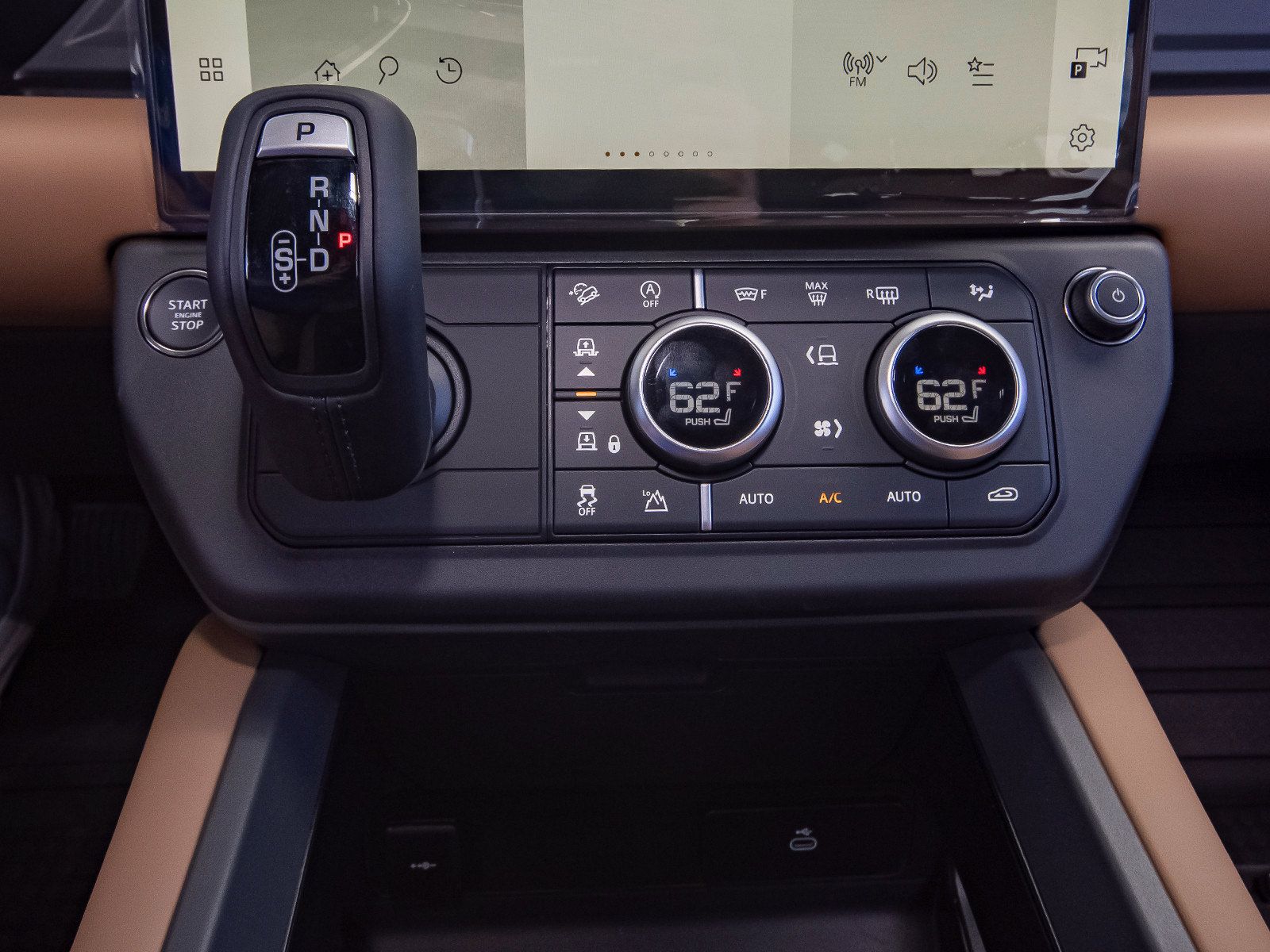 New 2026 Land Rover Defender 110 X-Dynamic SE AWD/4WD image 29