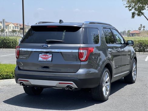Used 2017 Ford Explorer Limited FWD image 12