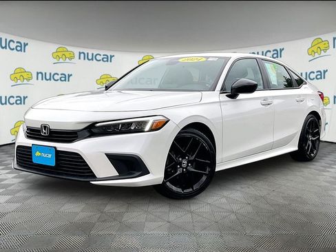 Used 2024 Honda Civic Sport image 3