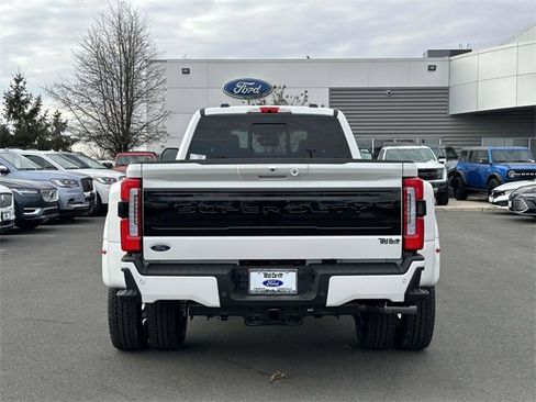 New 2025 Ford F350 Platinum image 3