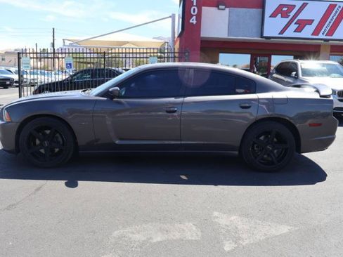Used 2013 Dodge Charger R/T RWD image 4