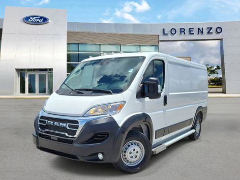 Used 2025 RAM ProMaster 2500 w/ U-Haul Equipment Group FWD image 1