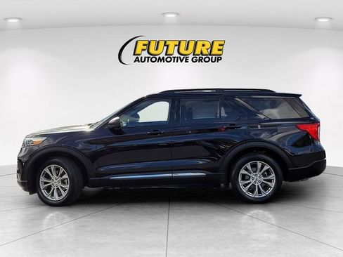 Used 2021 Ford Explorer XLT w/ Equipment Group 202A image 10