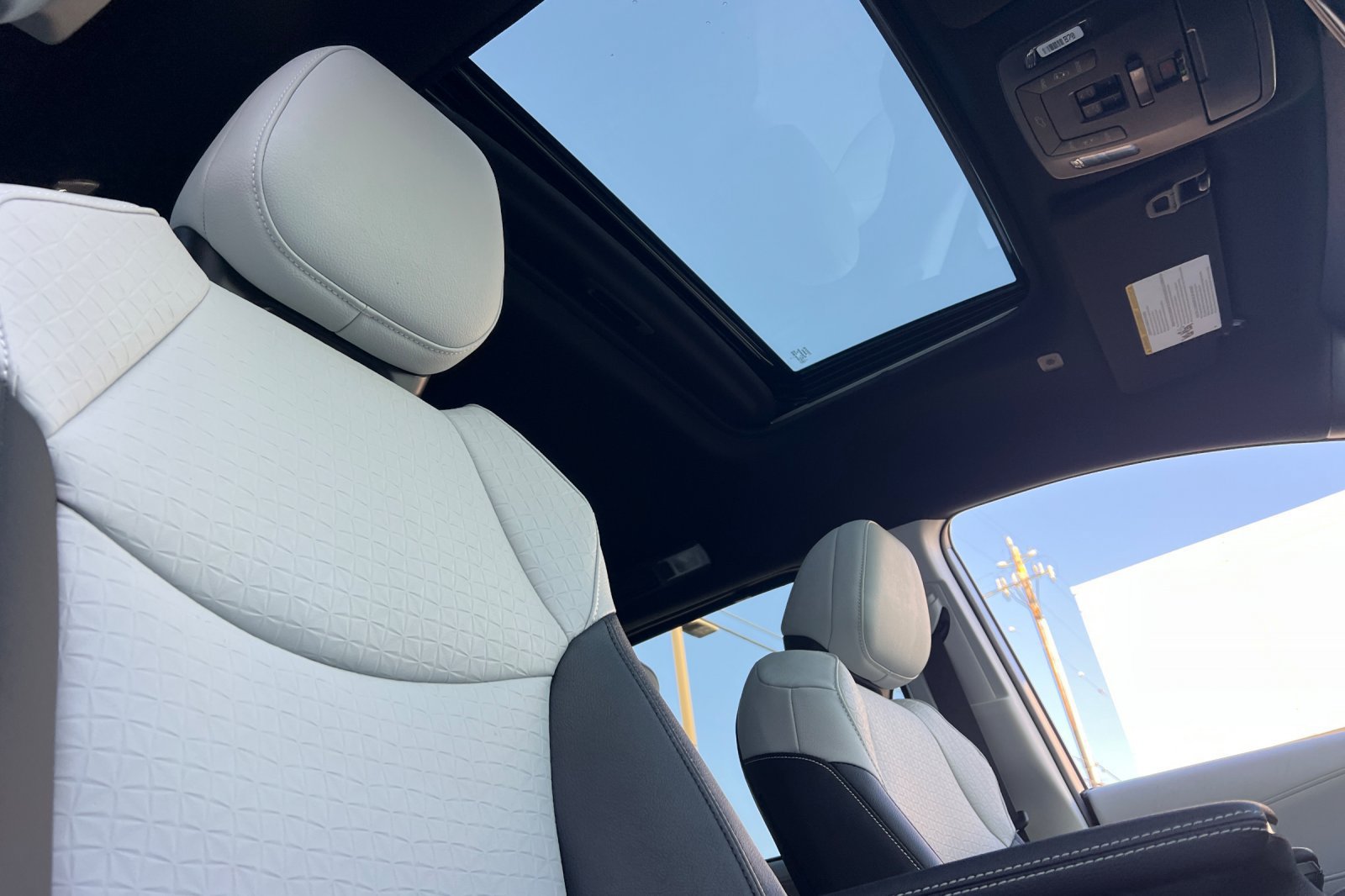 Certified 2026 Toyota Sienna XSE FWD image 18