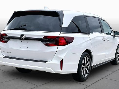 Certified 2026 Honda Odyssey EX-L image 11