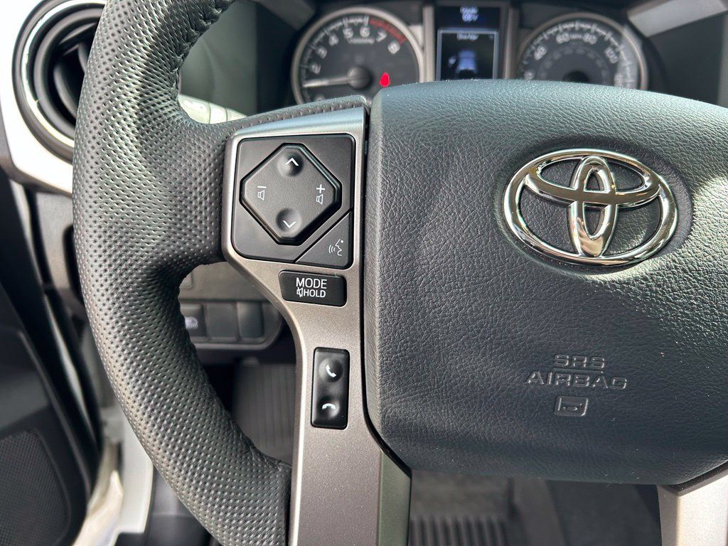 Used 2023 Toyota Tacoma SR5 AWD/4WD image 21