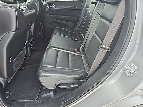 Certified 2020 Jeep Grand Cherokee Limited w/ Premium Lighting Group image 18