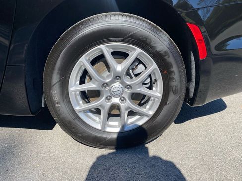 New 2026 Chrysler Voyager LX image 34