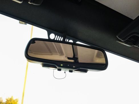 Used 2017 Jeep Wrangler Unlimited Rubicon image 19