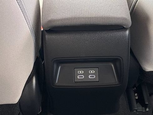 Used 2026 Toyota Corolla LE FWD image 14