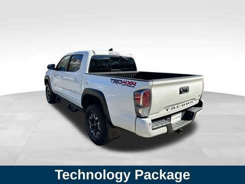 Used 2020 Toyota Tacoma TRD Off-Road w/ TRD Premium Off Road Package AWD/4WD image 3