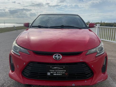 Used 2016 Scion tC image 2